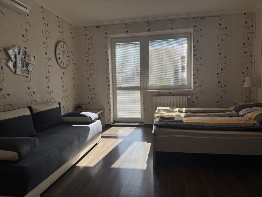 Apartmánový trojpodlažný dom na predaj s 3 bytovými jednotkami kompletne zariadený po kompletnej rekonštrukcii s garážou v Dunajskej Strede! Výborná investičná príležitosť! – fotografia 8