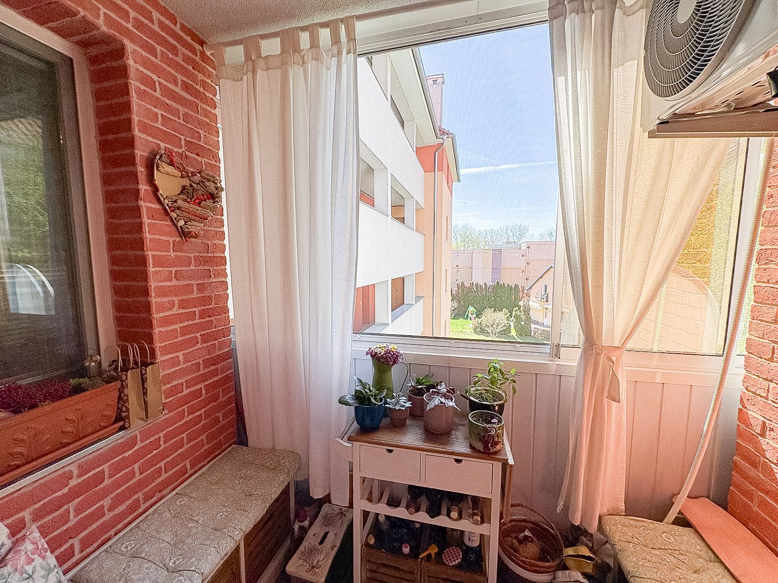Na predaj priestranný a slnečný 3-izbový byt s balkónom v Dunajskej Strede! – fotografia 6