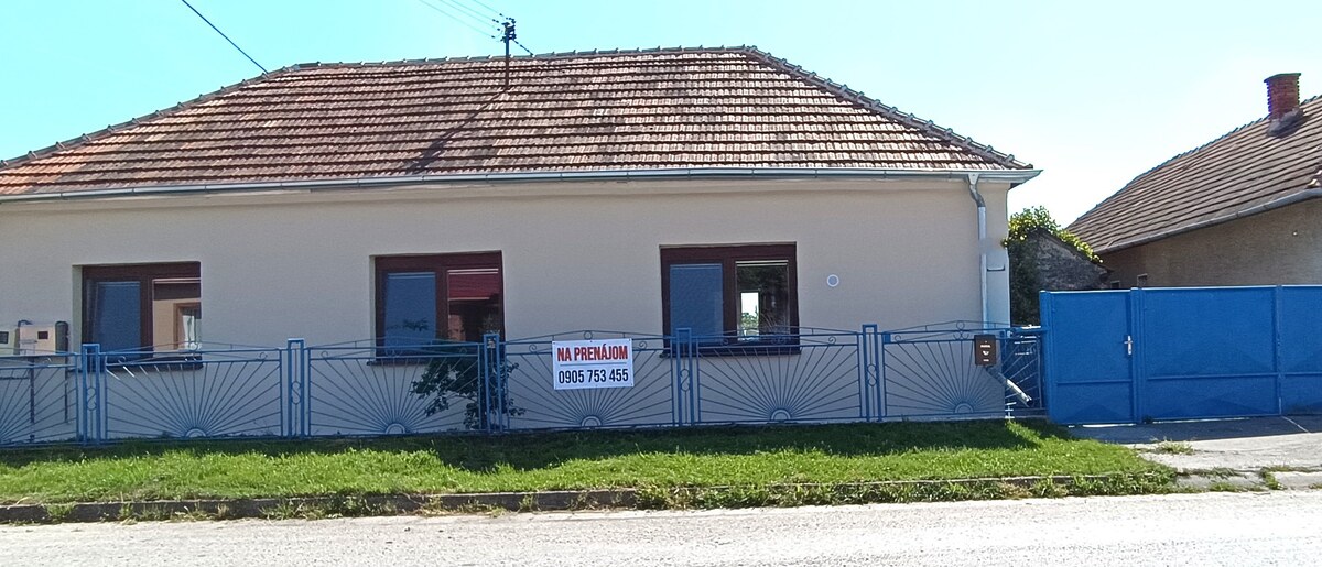 Na prenájom 2 izbový RD s dvorom v obci Úľany nad Žitavou – fotografia 9