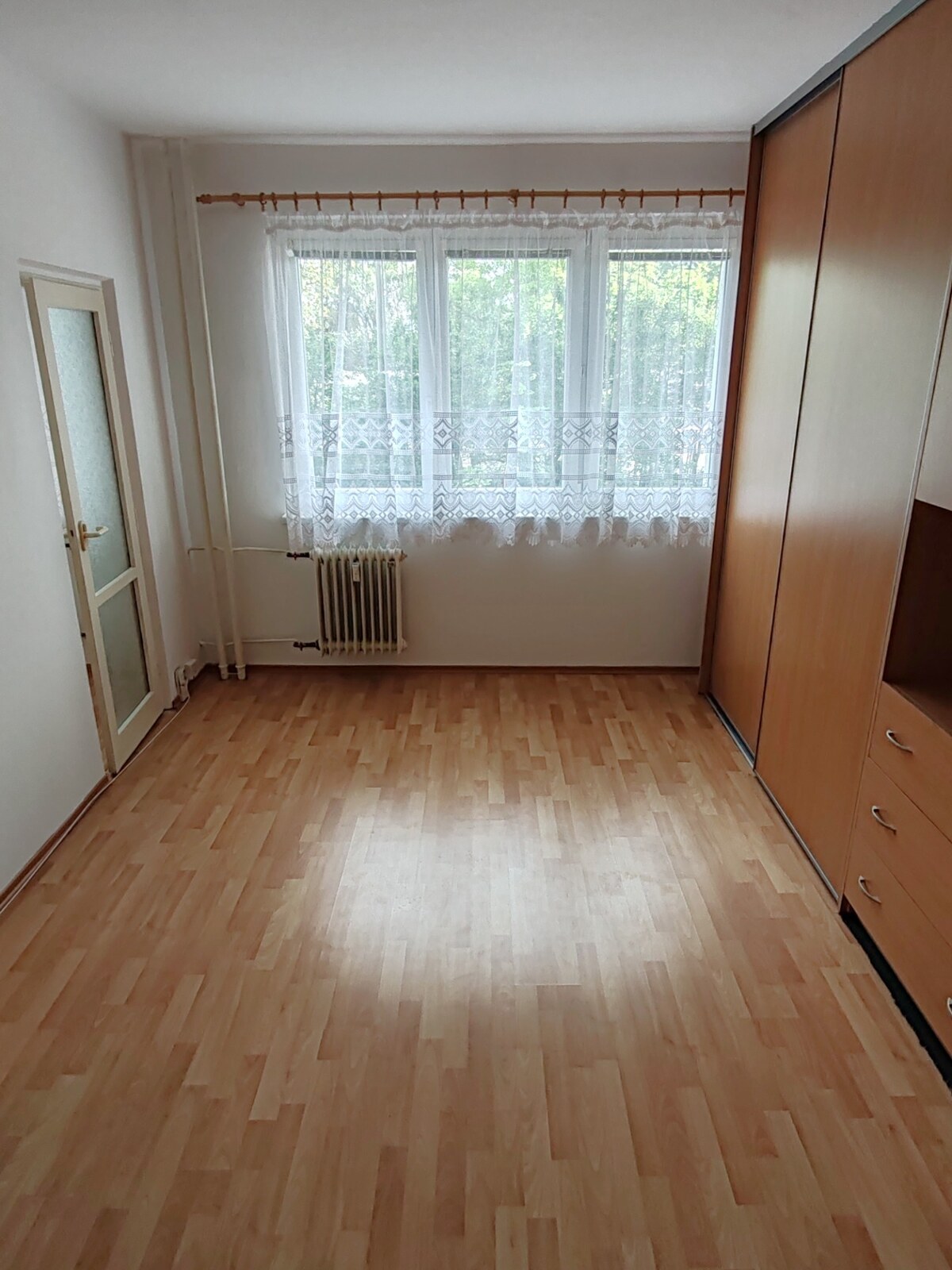 Na prenájom 3  izbový byt s balkónom v Komárne – fotografia 2