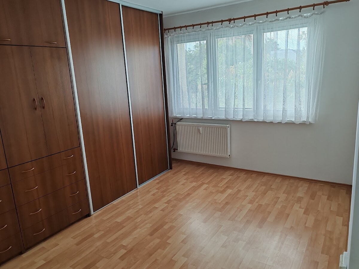 Na prenájom 3  izbový byt s balkónom v Komárne – fotografia 4