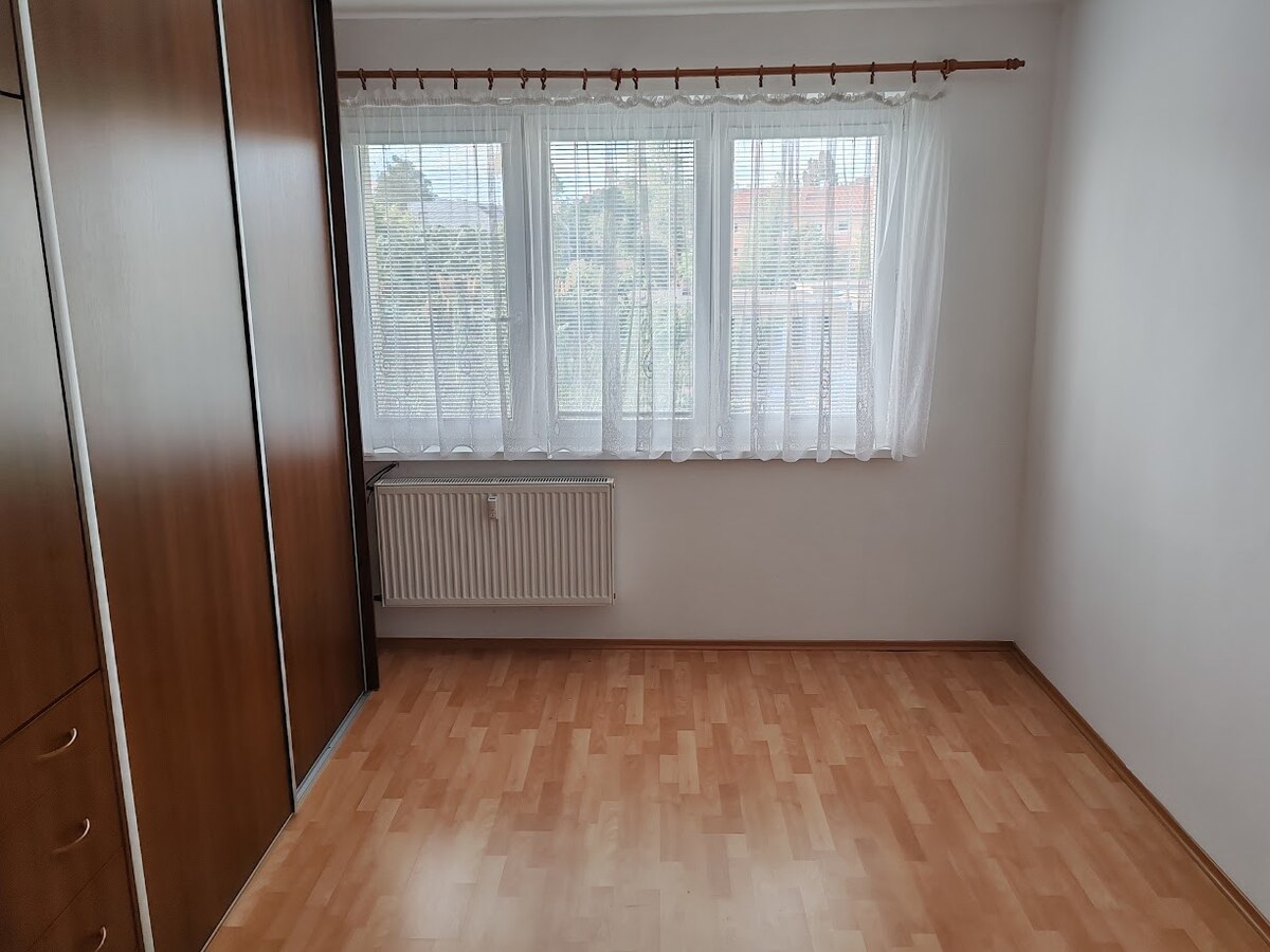 Na prenájom 3  izbový byt s balkónom v Komárne – fotografia 6