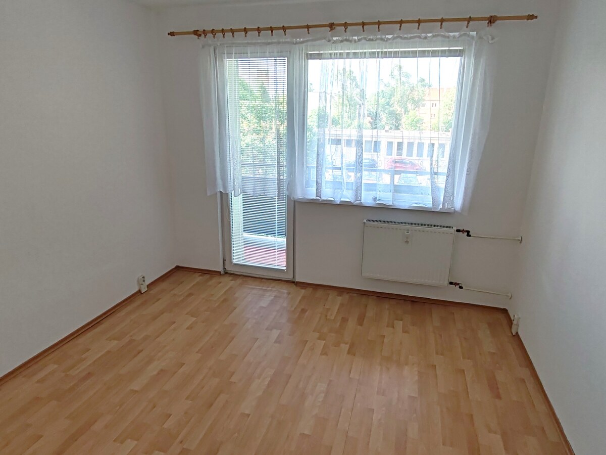 Na prenájom 3  izbový byt s balkónom v Komárne – fotografia 7