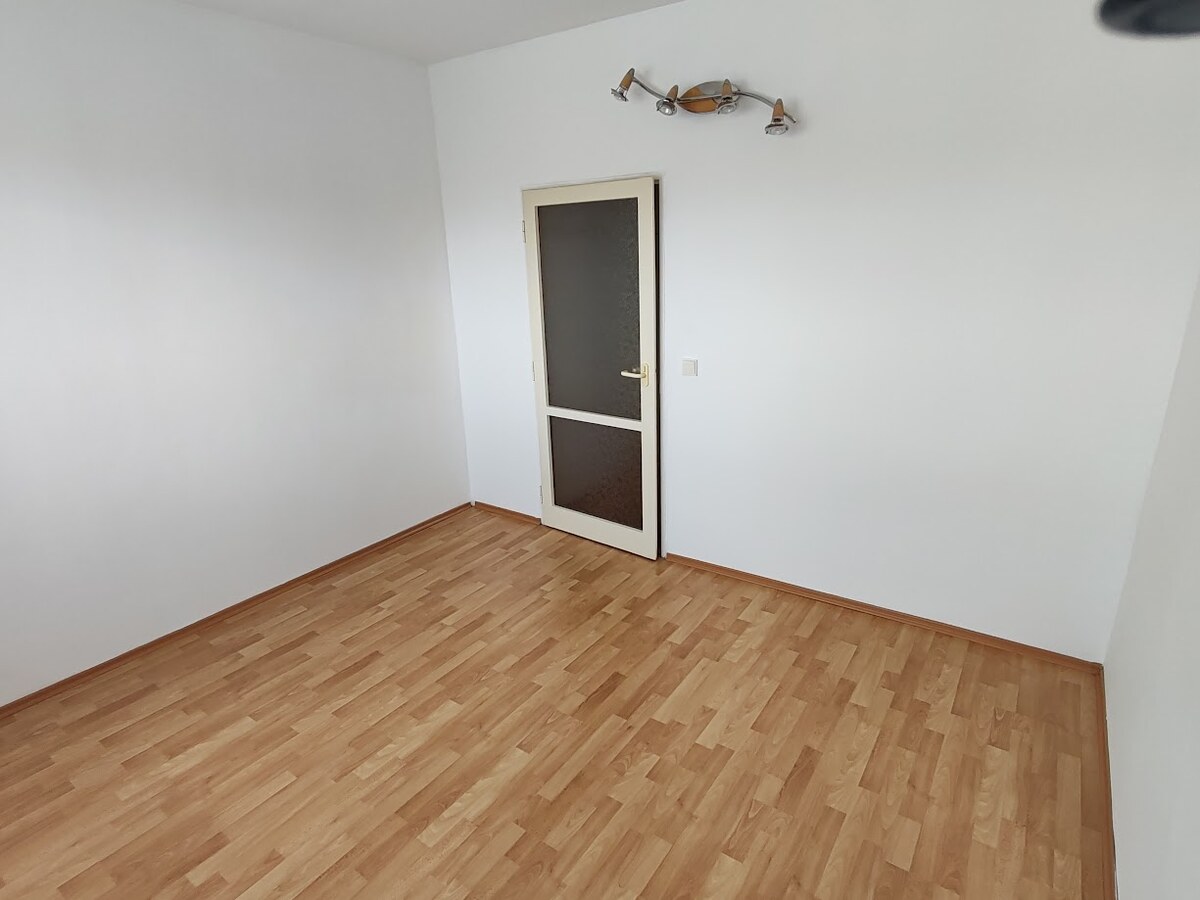 Na prenájom 3  izbový byt s balkónom v Komárne – fotografia 10