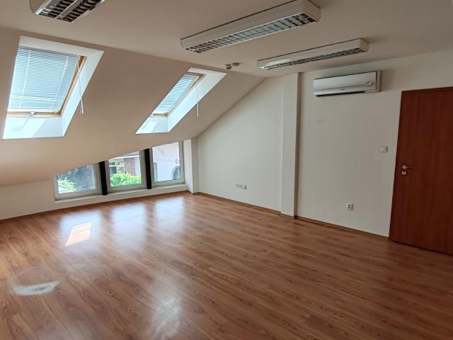 Investičná príležitosť v centre Komárna! – fotografia 8