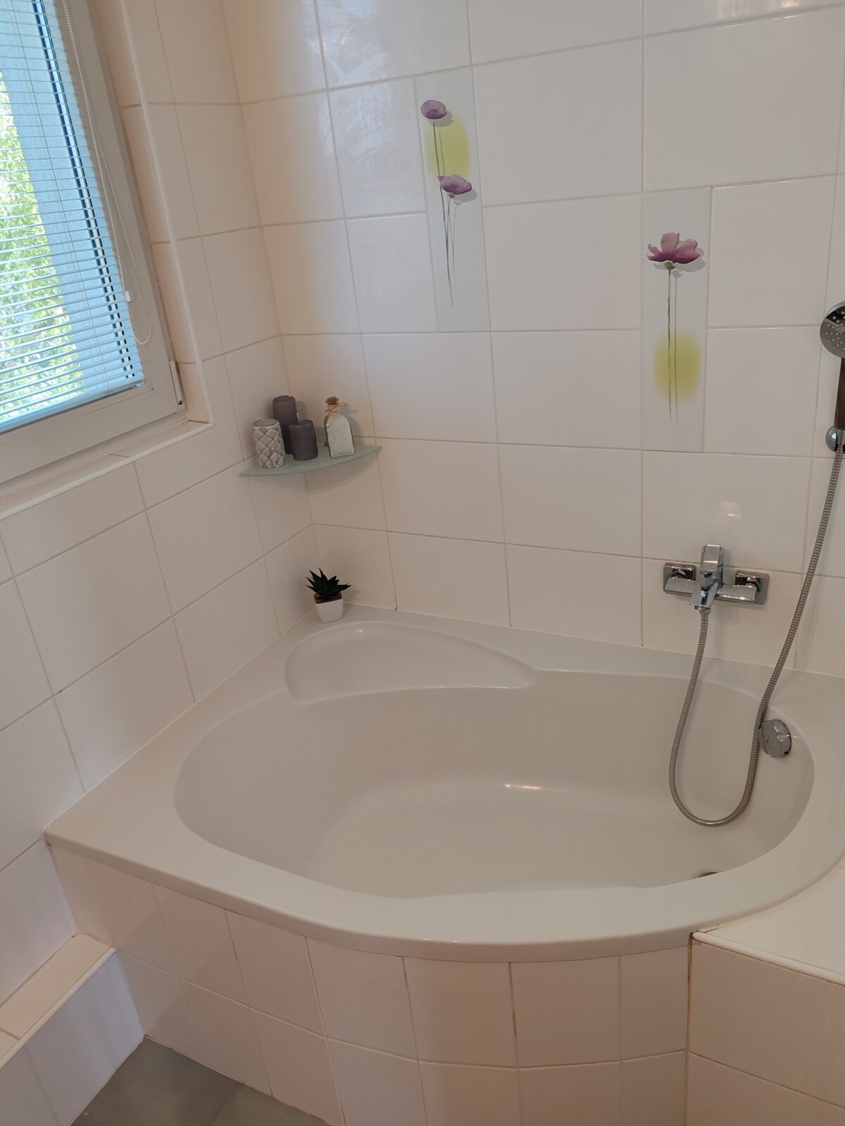 Znížená cena! Prerobený 3 izbový byt na predaj v Komárne – fotografia 9