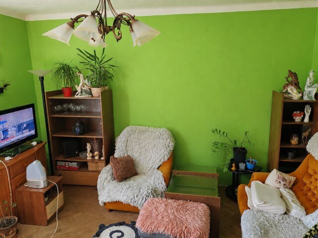 Ponúkame  na predaj 3 izbový byt na VII. sídlisku v Komárne – fotografia 2