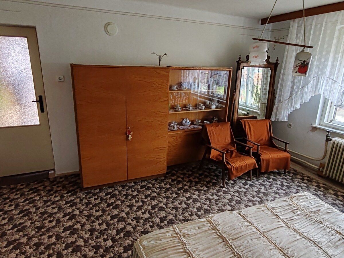 Rodinný dom so záhradou na predaj v Kameničnej – fotografia 10