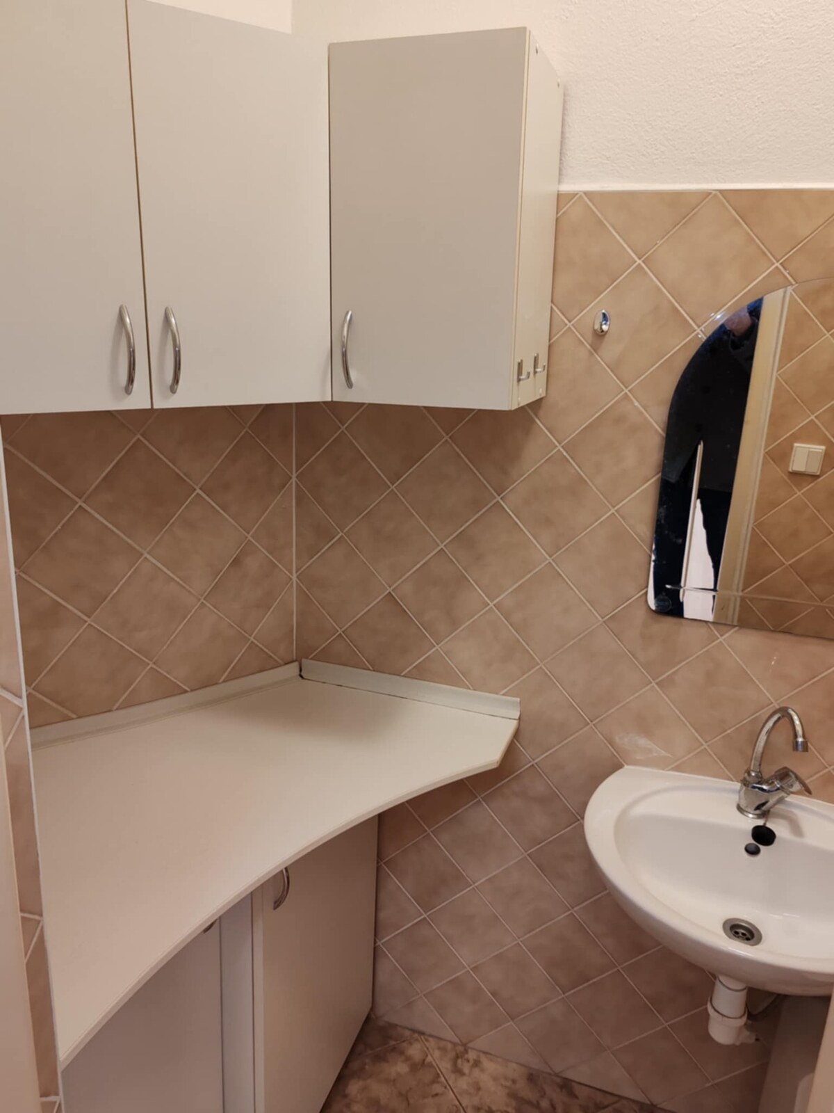 Komerčný priestor v centre Komárna na prenájom – fotografia 6