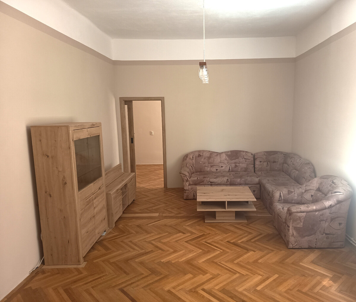 NOVINKA: Na predaj 2  izbový byt v centre mesta Nové Zámky – fotografia 1