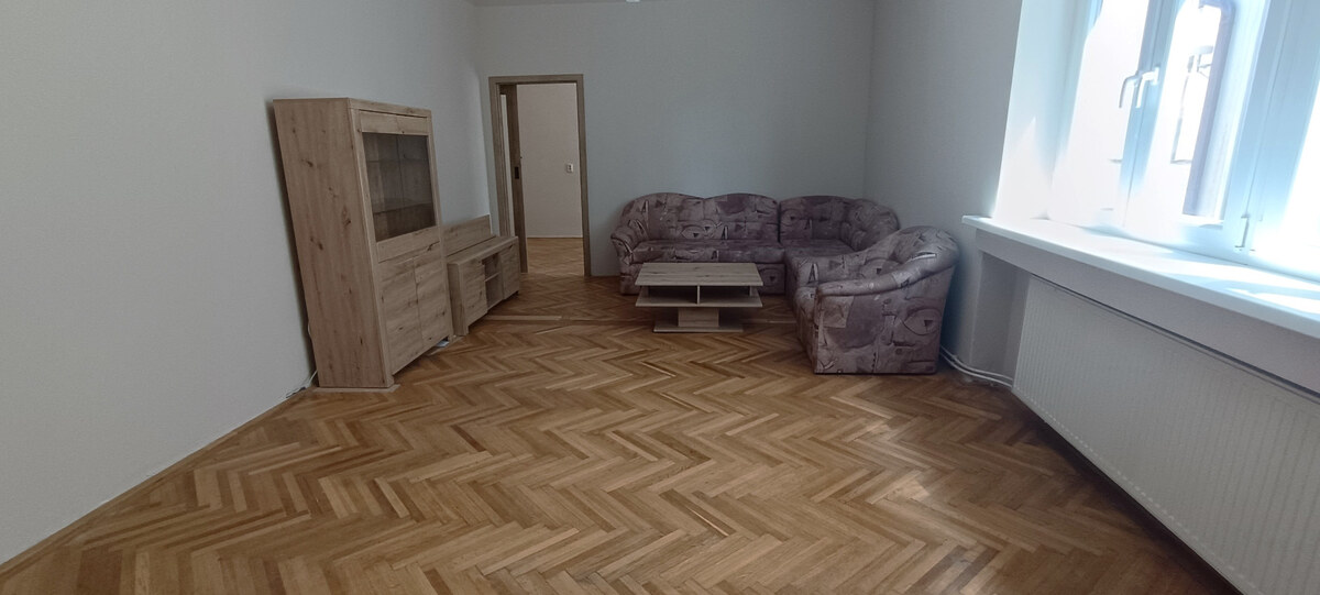 NOVINKA: Na predaj 2  izbový byt v centre mesta Nové Zámky – fotografia 2