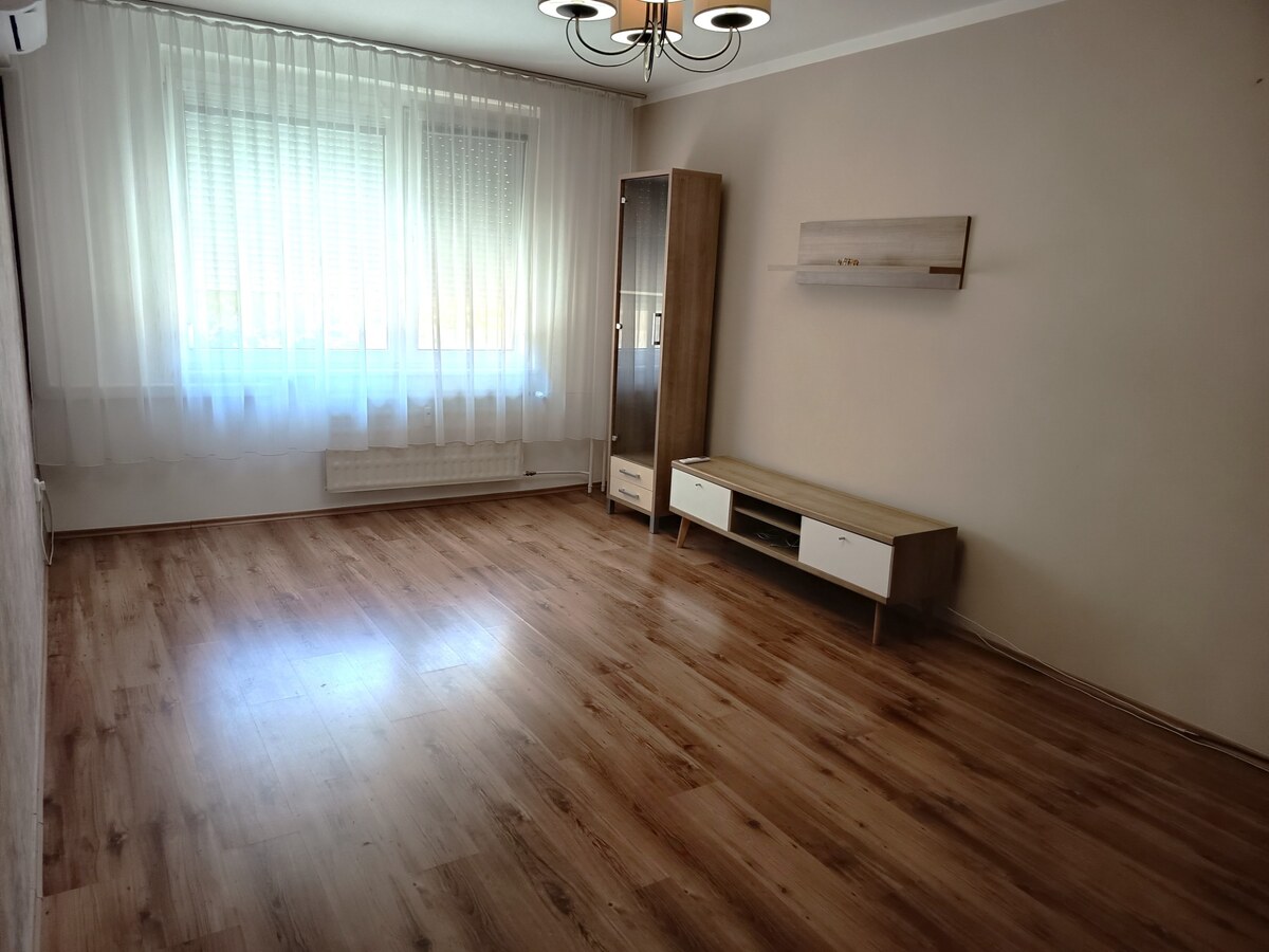 Ponúkame na prenájom 3 izbový byt v Nových Zámkoch – fotografia 3