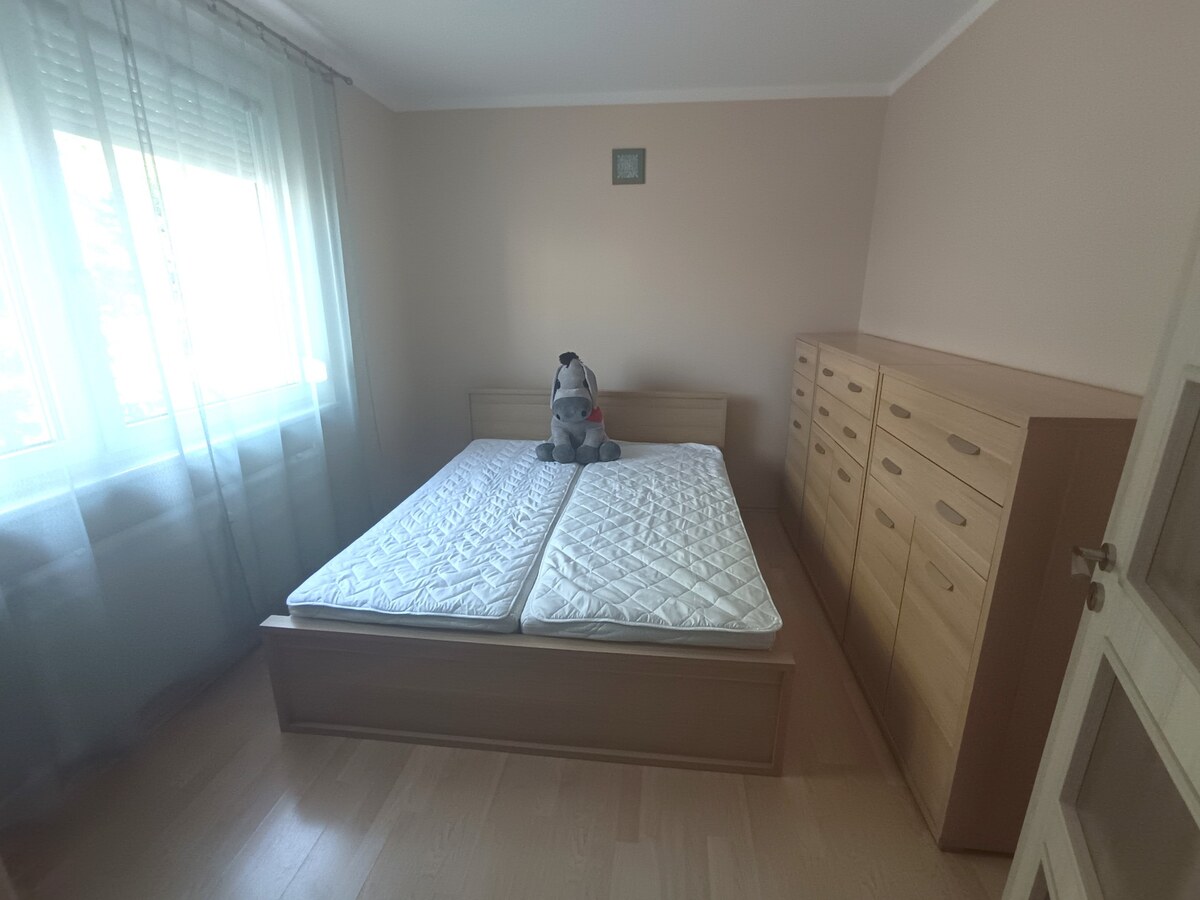 Ponúkame na prenájom 3 izbový byt v Nových Zámkoch – fotografia 4