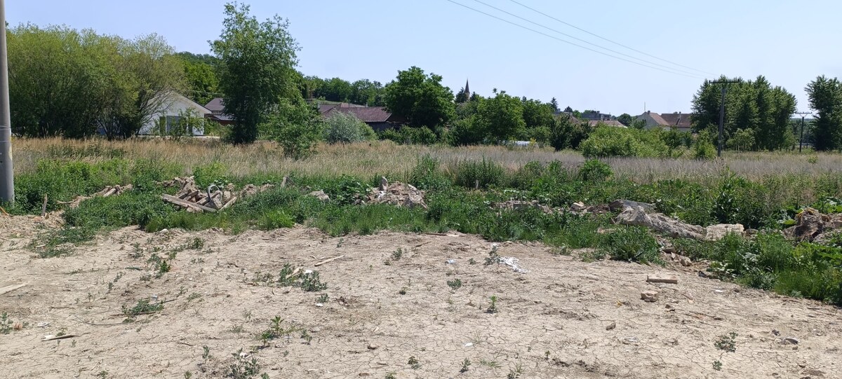 Na predaj investičný pozemok v obci Čechy – fotografia 1