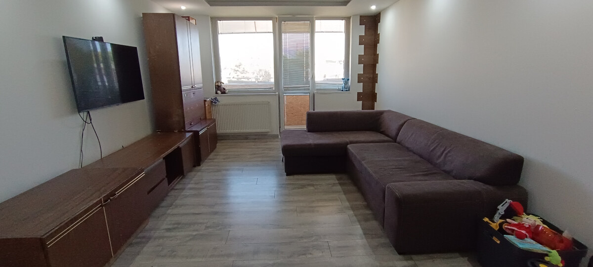 Na predaj kompletne zmodernizovaný 4 izbový byt v obci Mikulášov dvor – fotografia 4