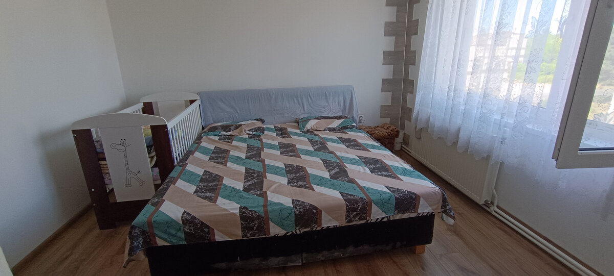 Na predaj kompletne zmodernizovaný 4 izbový byt v obci Mikulášov dvor – fotografia 7