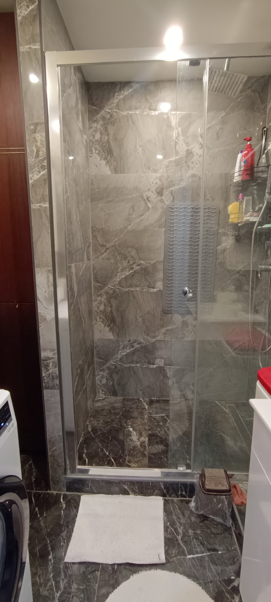 Na predaj kompletne zmodernizovaný 4 izbový byt v obci Mikulášov dvor – fotografia 10