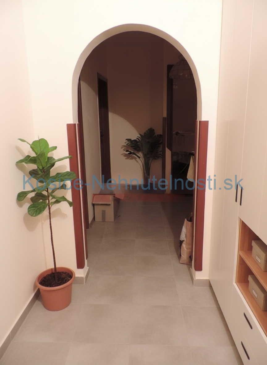 4 izbový byt 73 m2 Sečovce – centrum, Obchodná ul. – fotografia 5