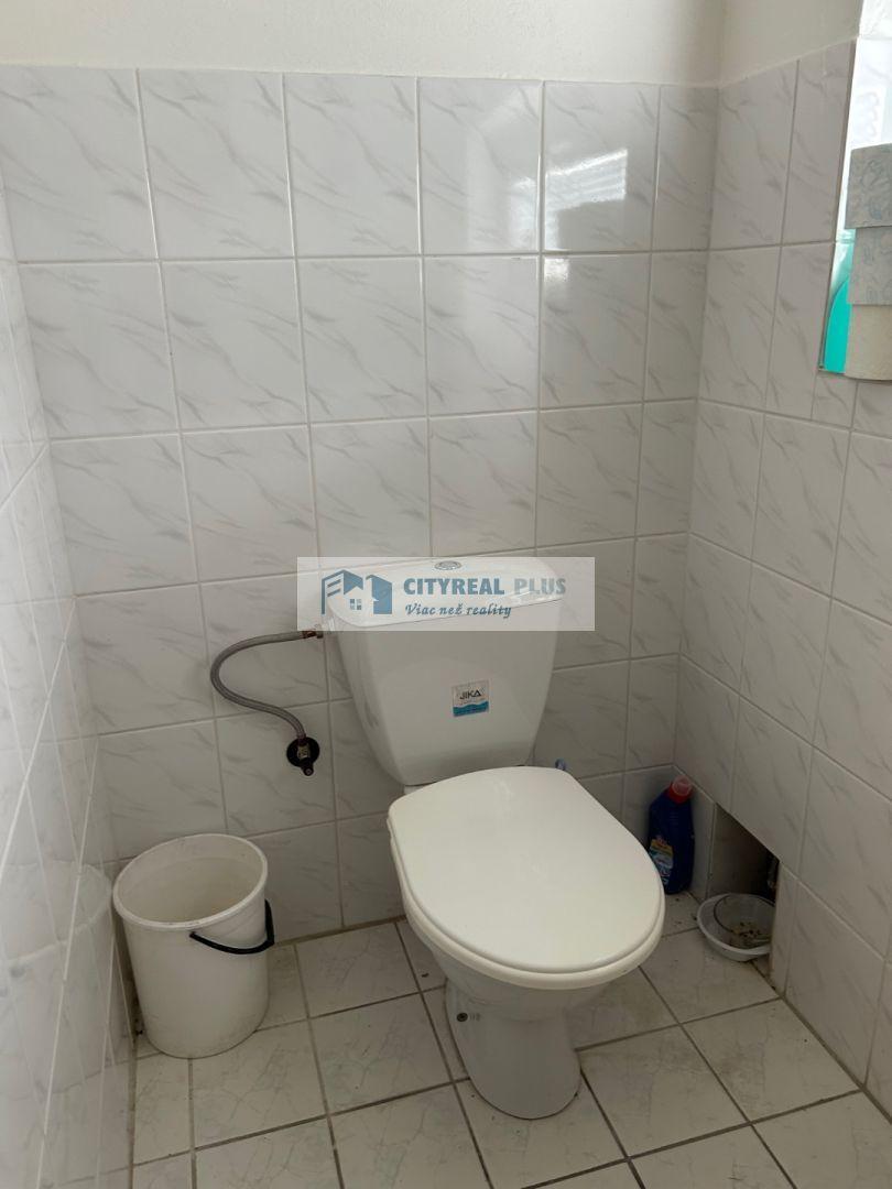 Znížená CENA !!§Ponúkam Vám na predaj zrekonštruovanú Chatu na celoročné bývanie – fotografia 4