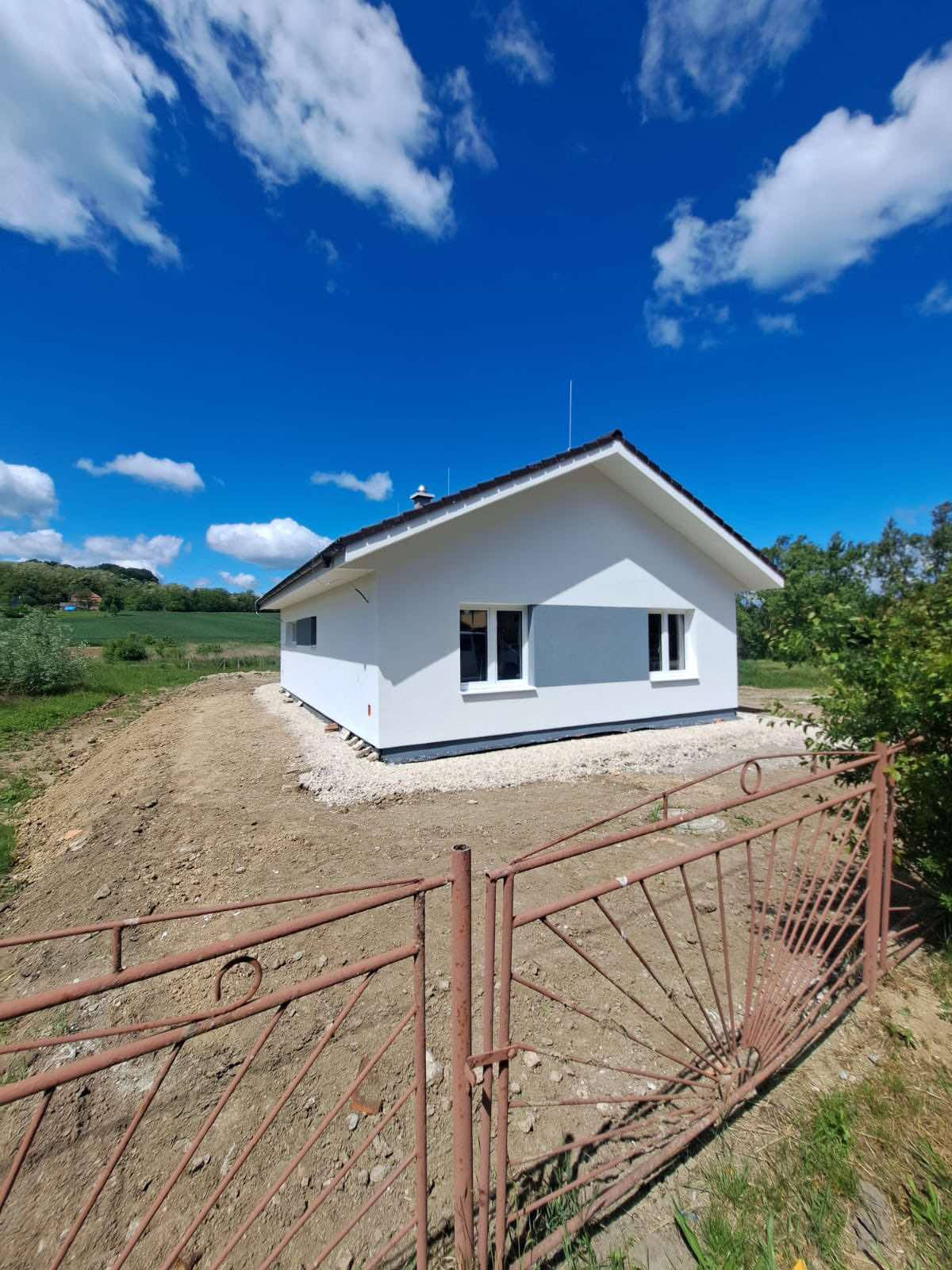 Znížená cena!Na predaj: 3-izbová novostavba len 9km od Podhájskej – fotografia 3