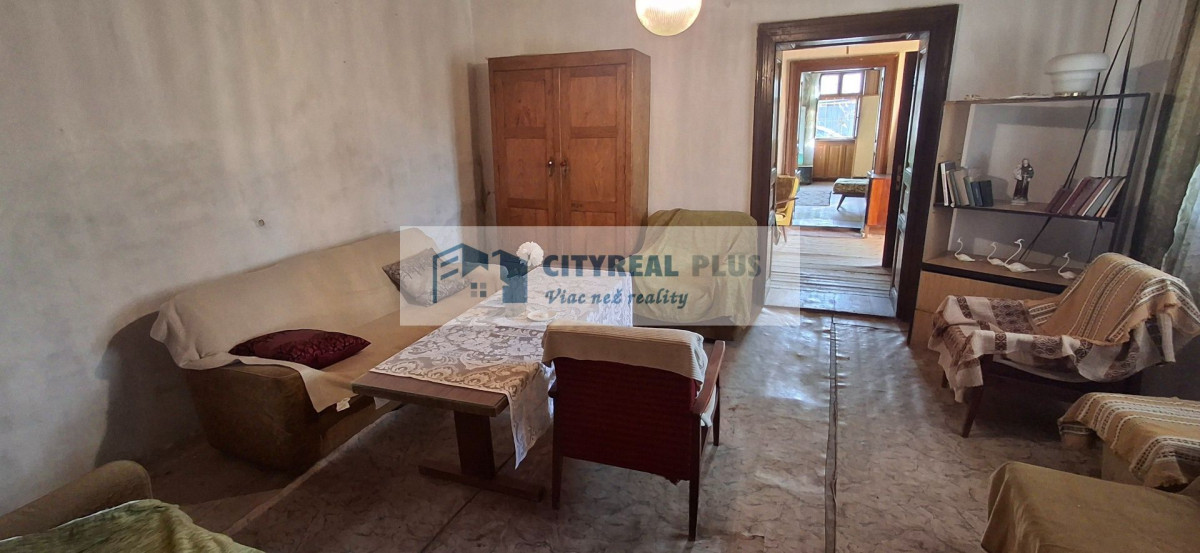 ZNÍŽENÁ CENA! Ponúkame na predaj sedliacky dom v Tvrdošovciach – fotografia 9