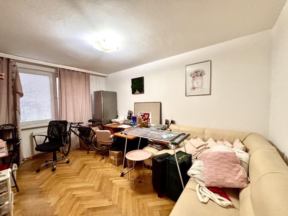 Ponúkame Vám na prenájom 3 izbový byt v meste Nové Zámky – fotografia 10