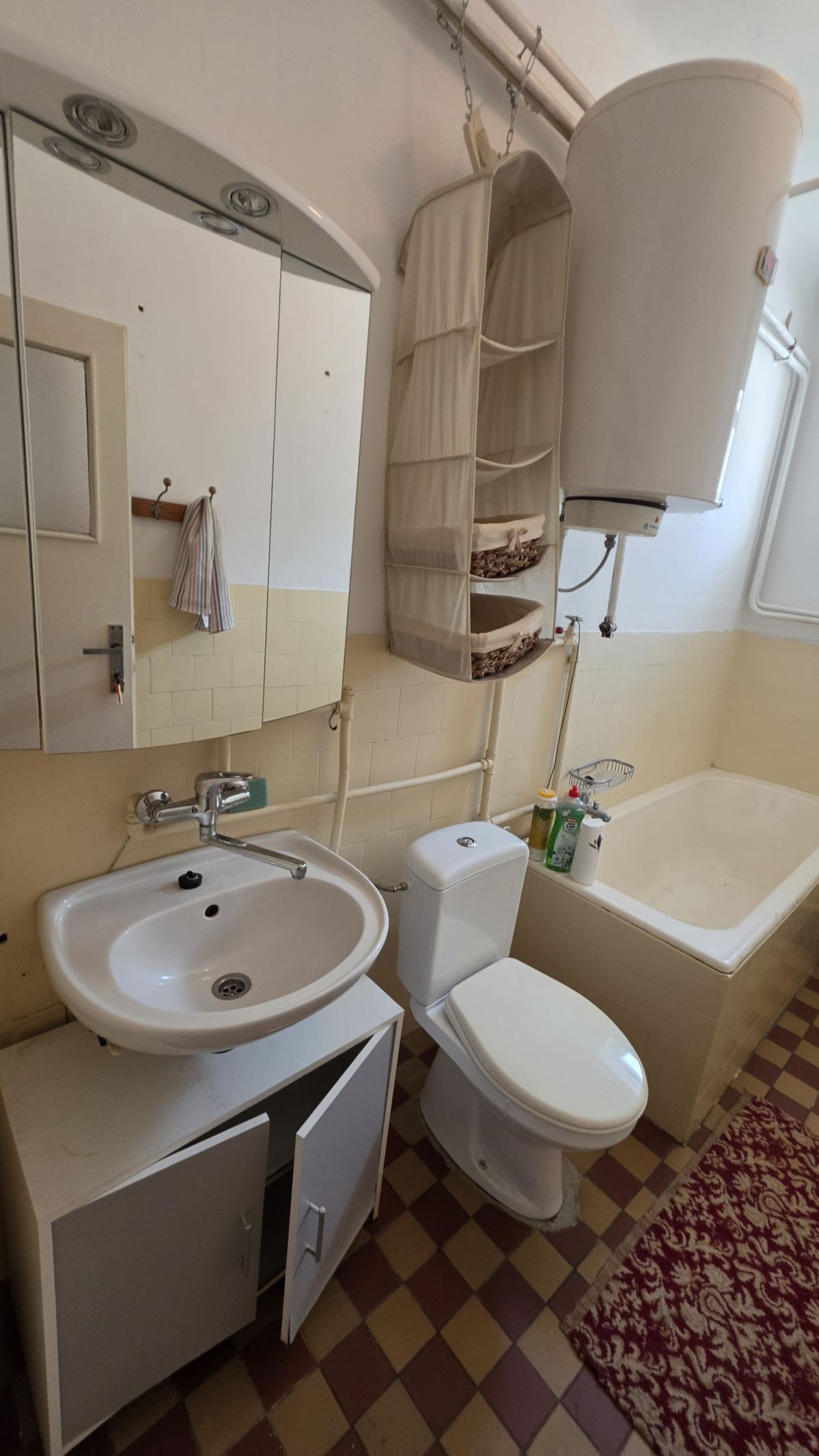 Predám Rodinný dom na Milionárskej štvrti Nové Zámky – fotografia 7