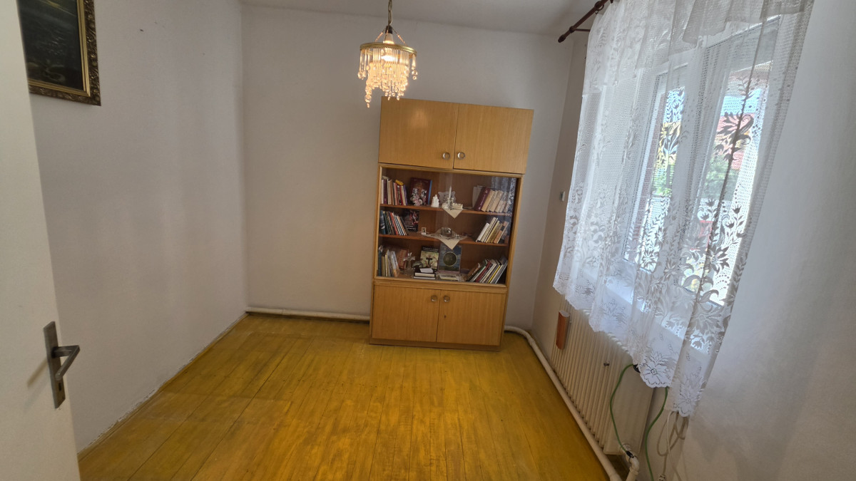 Predám Rodinný dom na Milionárskej štvrti Nové Zámky – fotografia 9