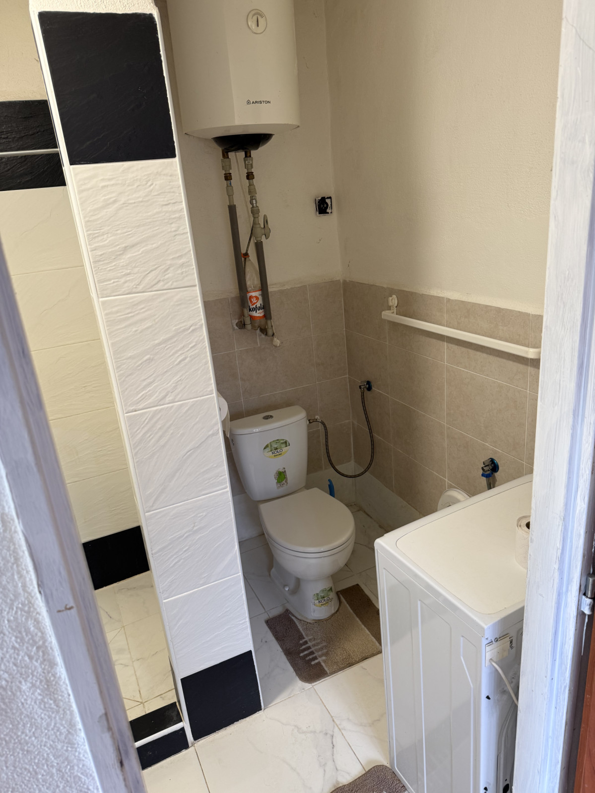 Na Prenájom 1-izbový byt v rodinnom dome v Palárikove – fotografia 8