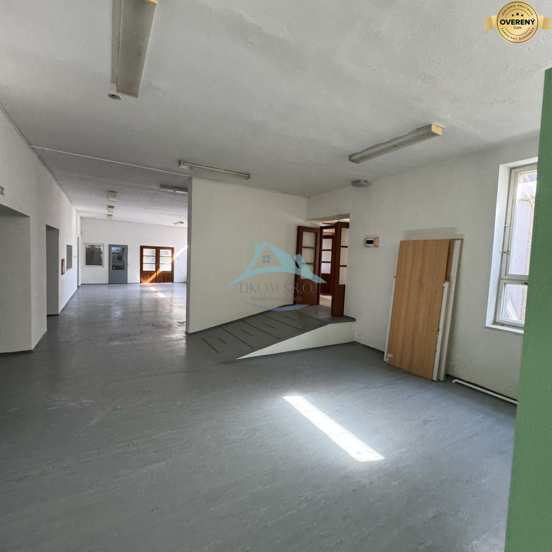 Podnikateľský sen v Šahách: Priestor s plochou 600 m² – fotografia 10