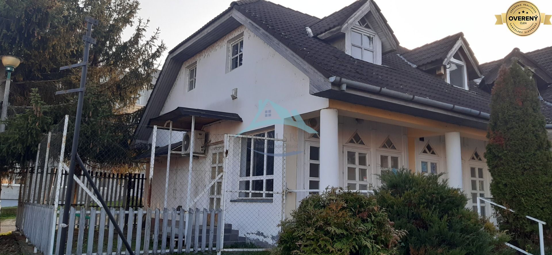 3 podlažiach s nákladným výťahom, centrum Rétság – fotografia 2