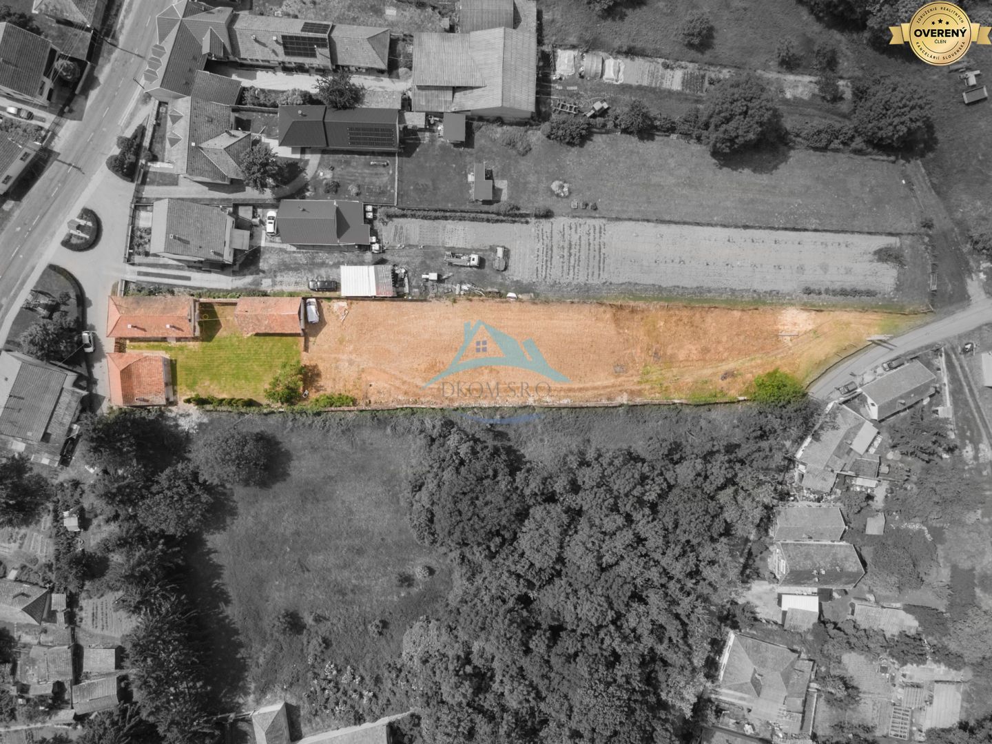 Investičná príležitosť: 2 rodinné domy s obrovským pozemkom (2734 m²) – fotografia 8