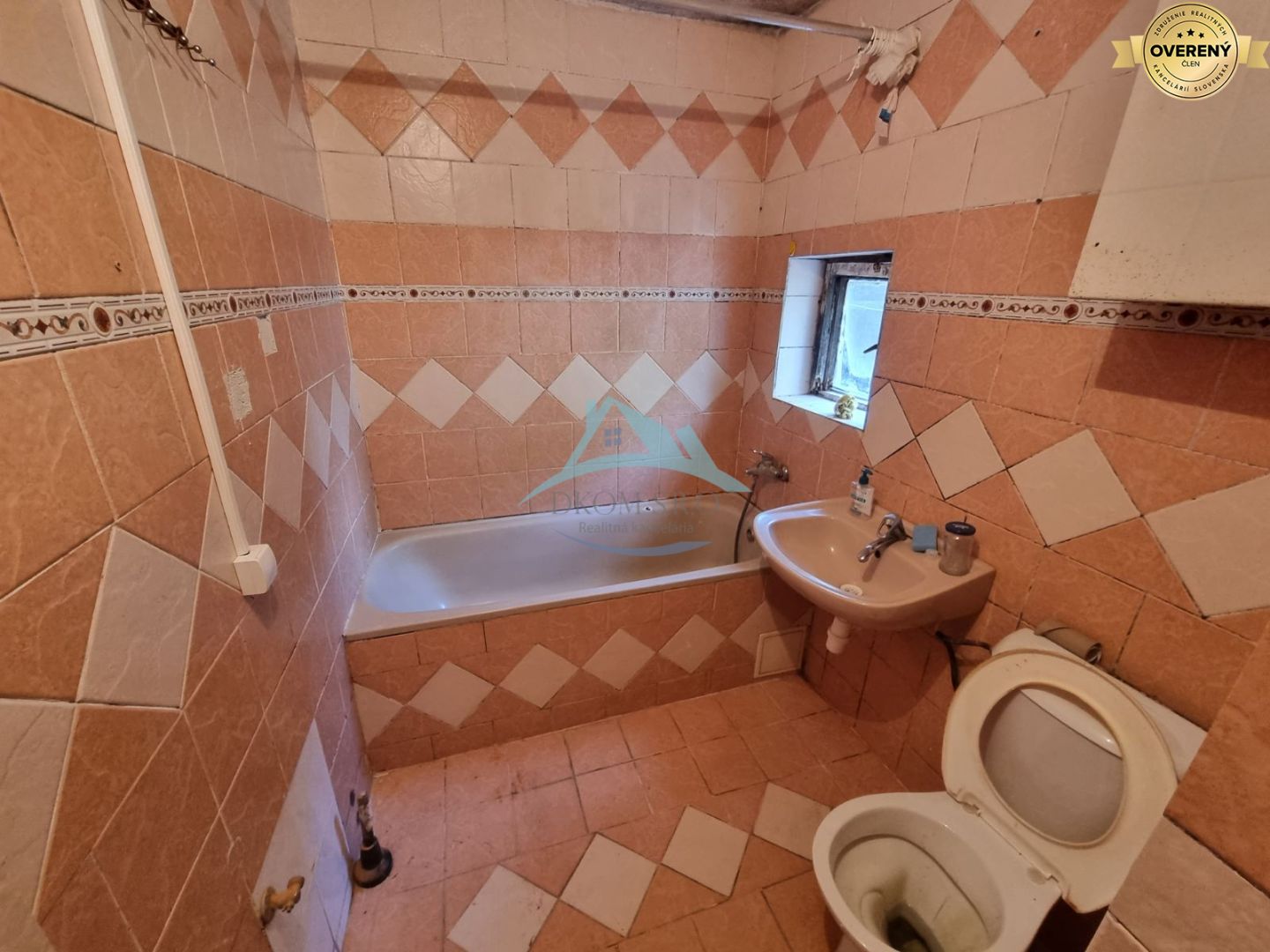 Dvojgeneračný rodinný dom s obrovským potenciálom v Šahách – fotografia 5