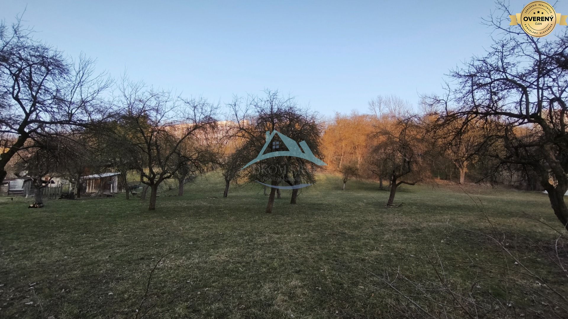 Pozemok (4075 m2) priamo vo veľkom Krtíši. – fotografia 3