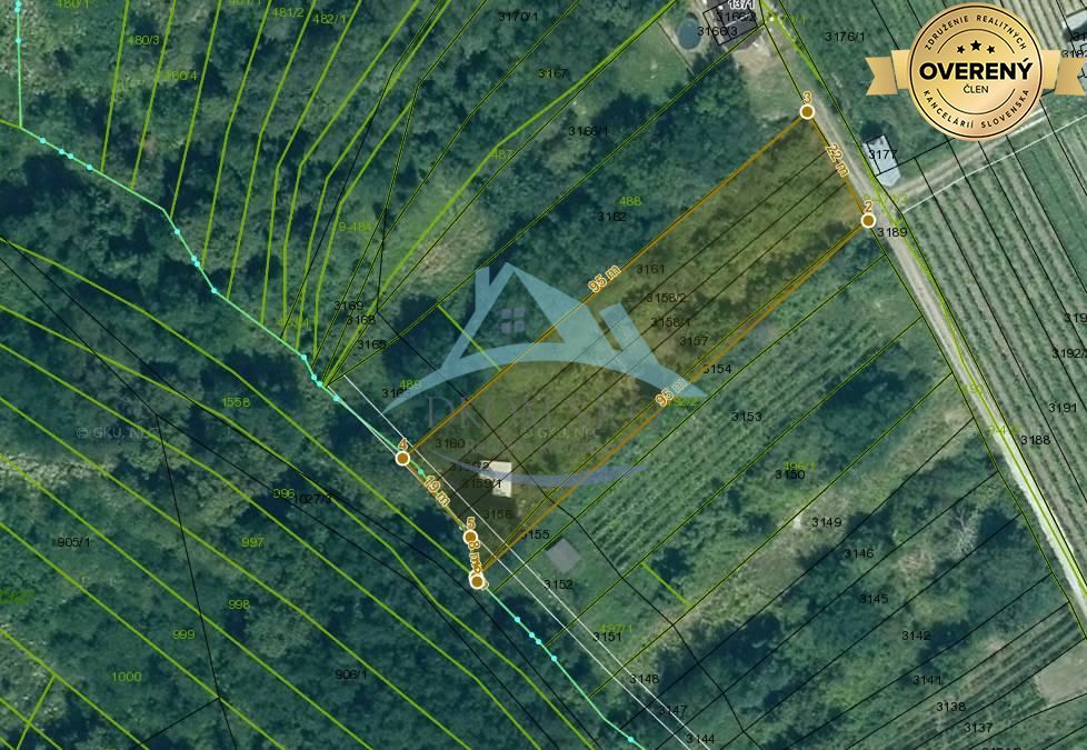 Pozemok (2055 m²) s chatkou a pekným výhľadom – Veľký Krtíš. – fotografia 1