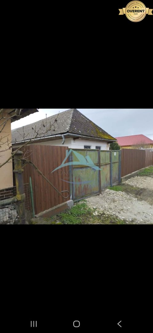 Čarovná chalupa v Plášťovciach čaká na prebudenie! – fotografia 9