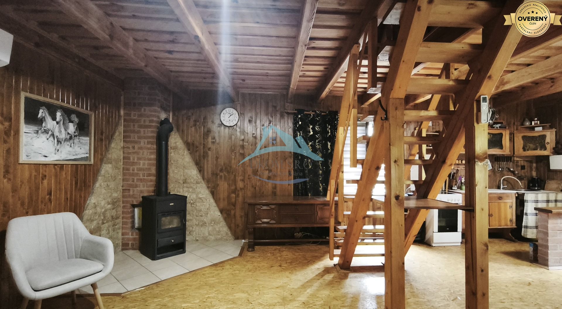 Znížená cena! Celoročne obývateľná chata pri Sklabinskom rybníku v okr – fotografia 1