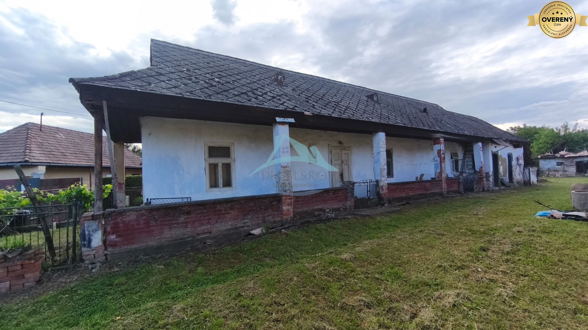 Starý kamenný RD v obci Opatovská Nová Ves, okr. V. Krtíš. – fotografia 3
