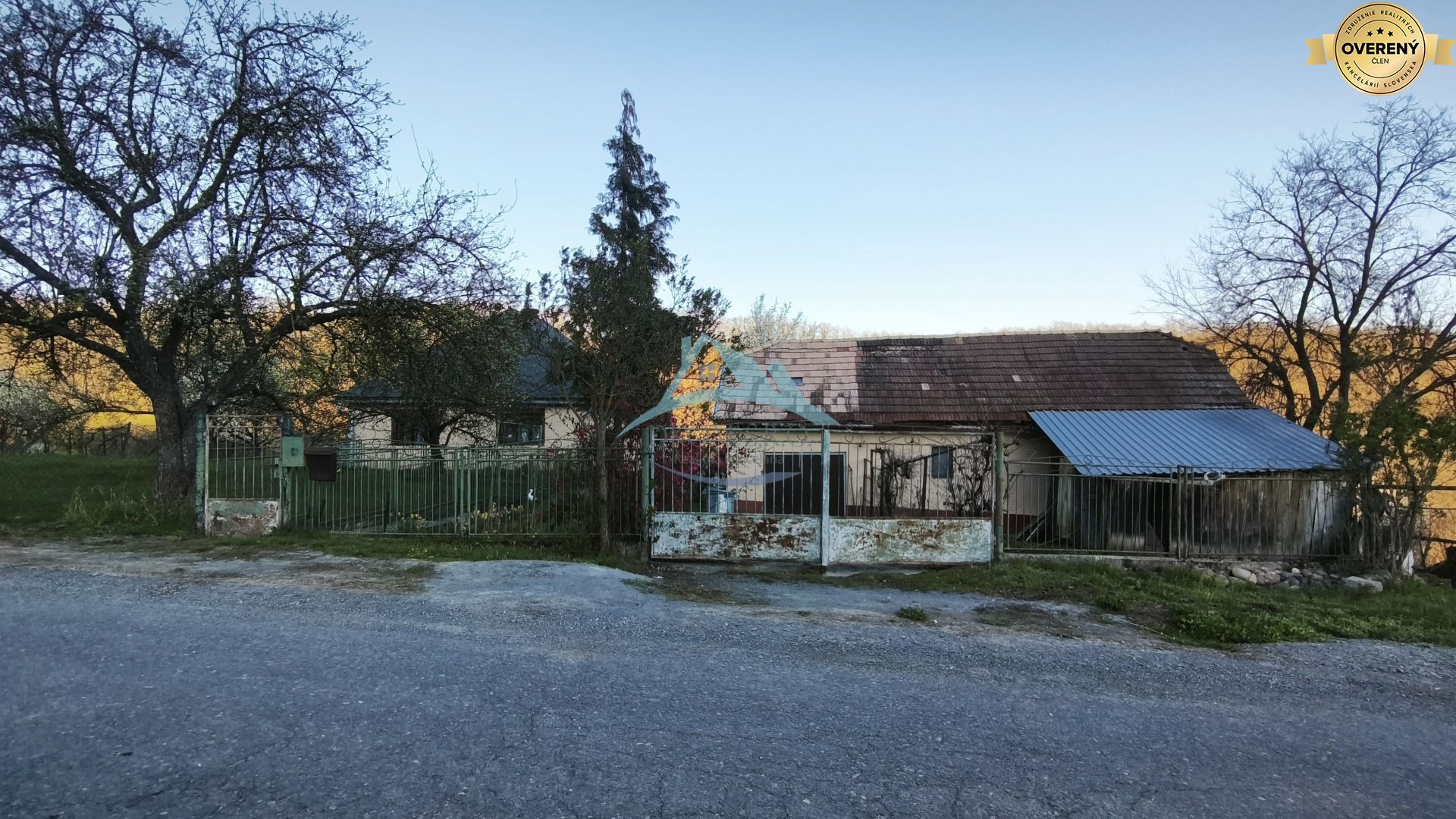 Znížená cena!!! RD (pozemok 9756 m2) v osade Prieloh, okr. V. Krtíš. – fotografia 3