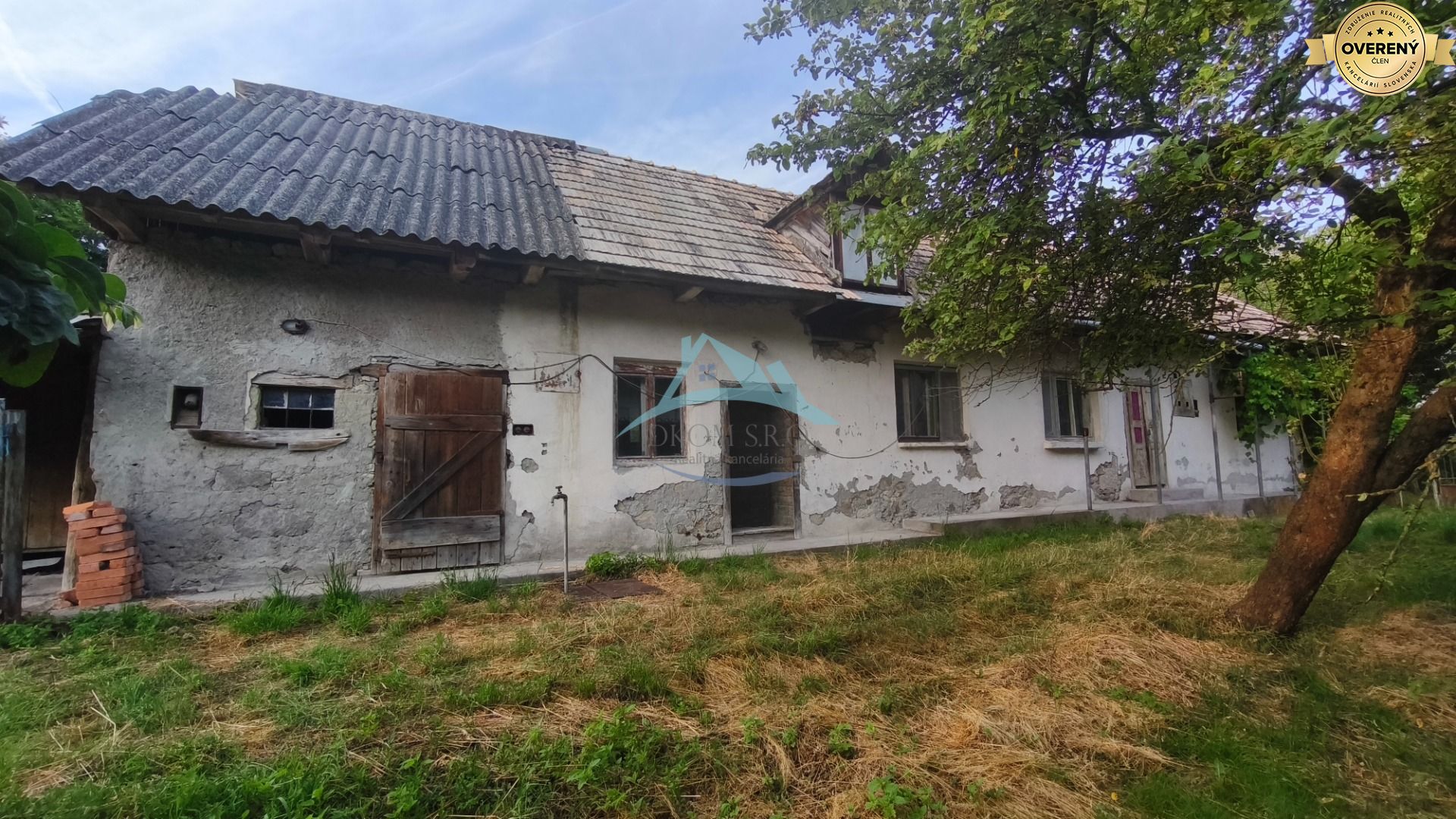 Kamenný vidiecky dom v obci Čelovce okres Veľký Krtíš. – fotografia 2