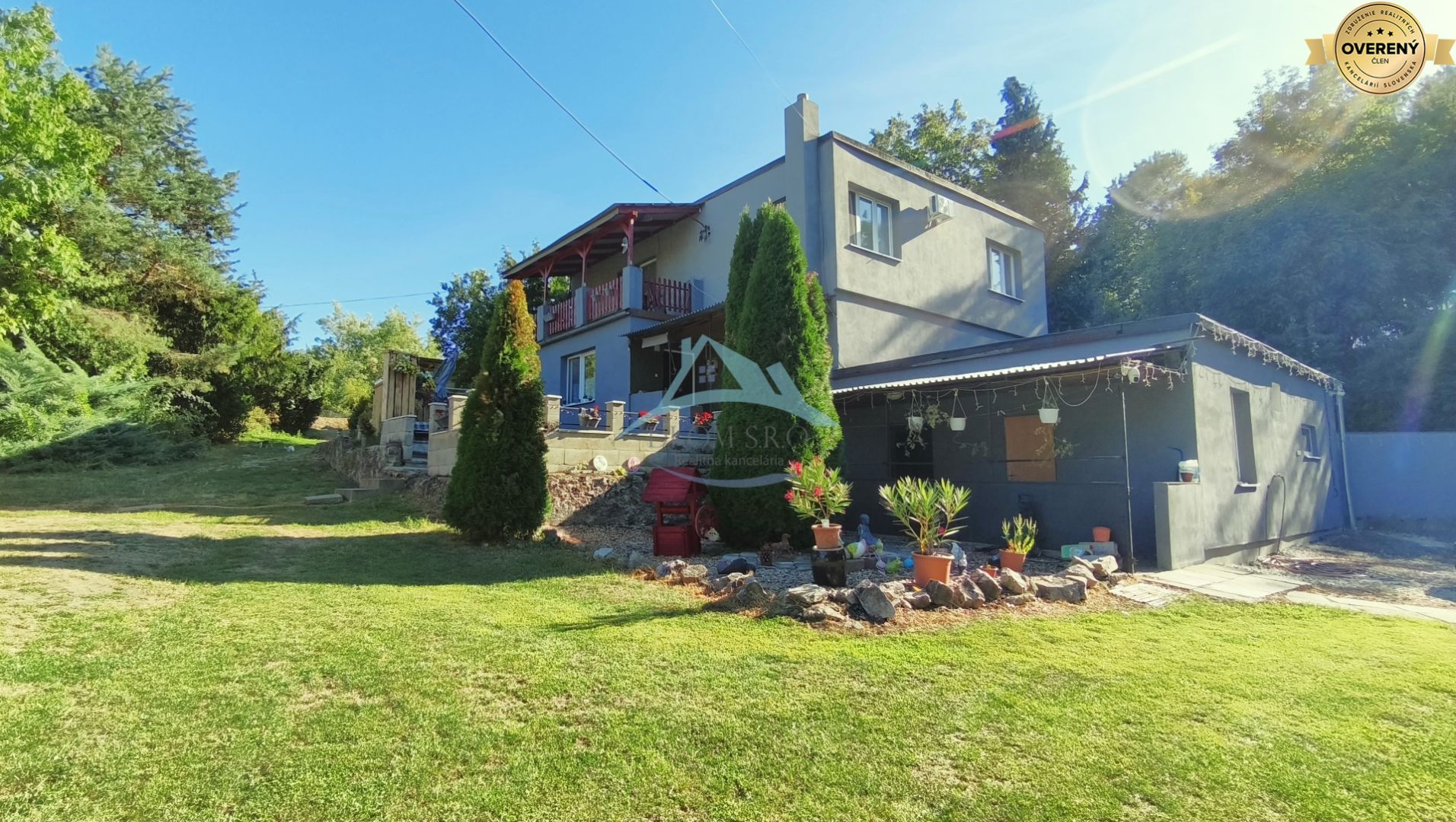 Jedinečný areál s dvoma domami na pozemku 5600 m² – D. Plachtince – fotografia 1