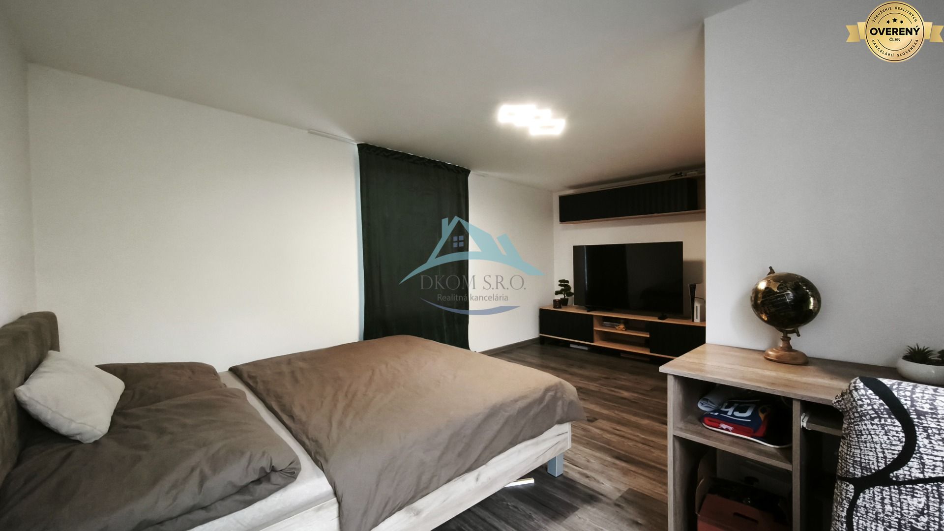 Jedinečný areál s dvoma domami na pozemku 5600 m² – D. Plachtince – fotografia 10