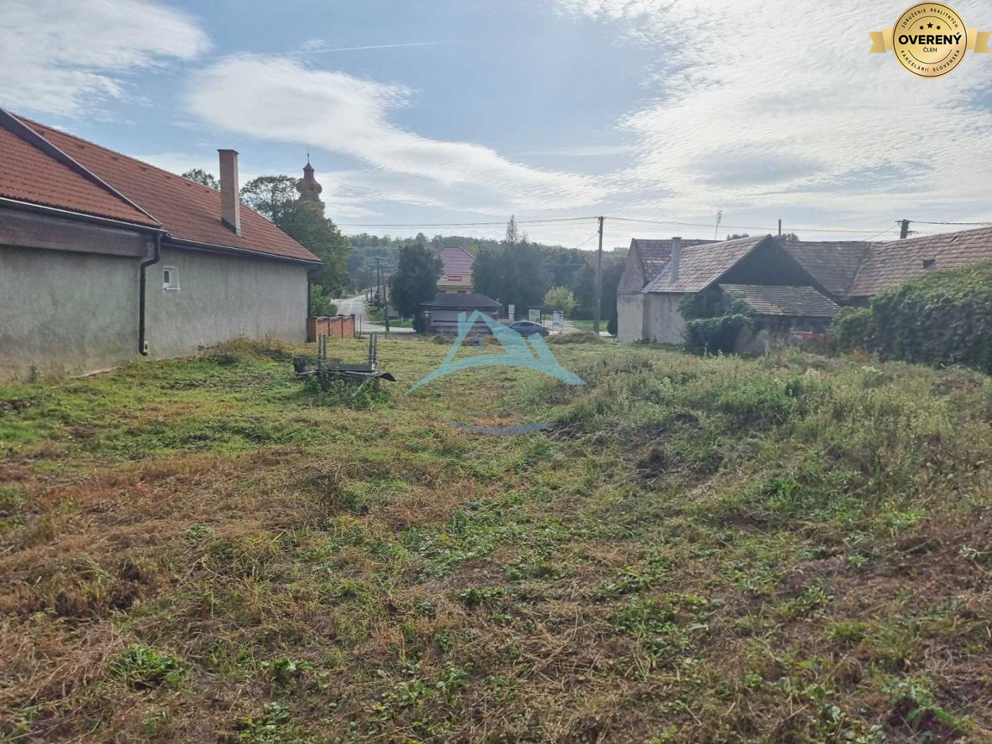 Na predaj stavebny pozemok Vyškovce Nad Ipľom 1392m2 – fotografia 1