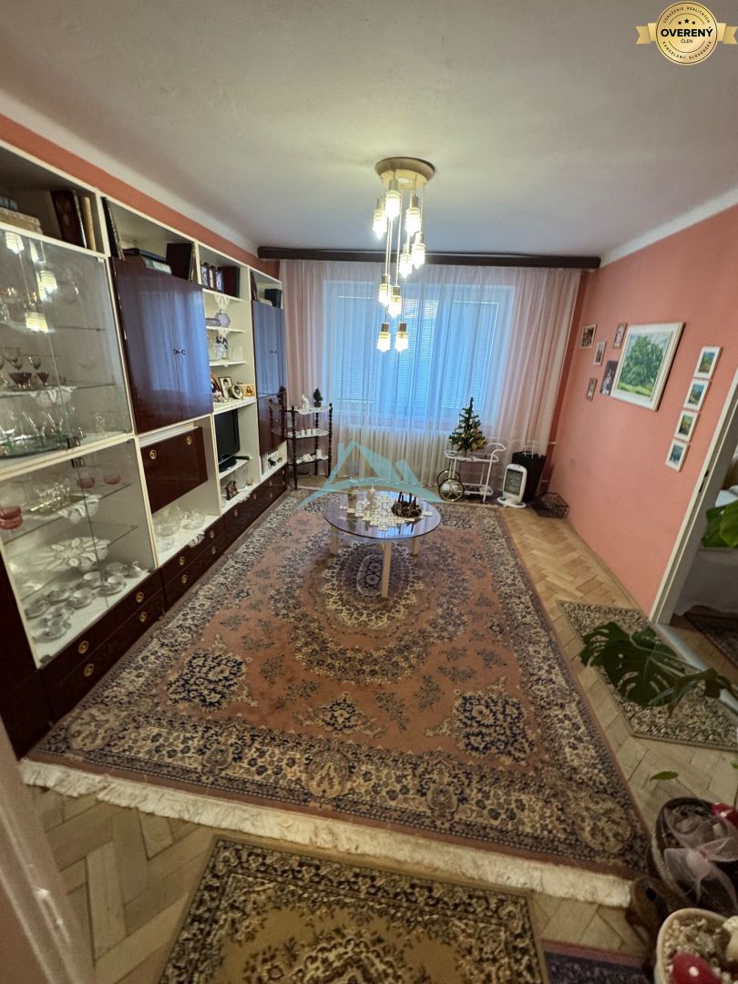 Na predaj 3 izbový byt na prízemí v centre mesta Šahy. – fotografia 4