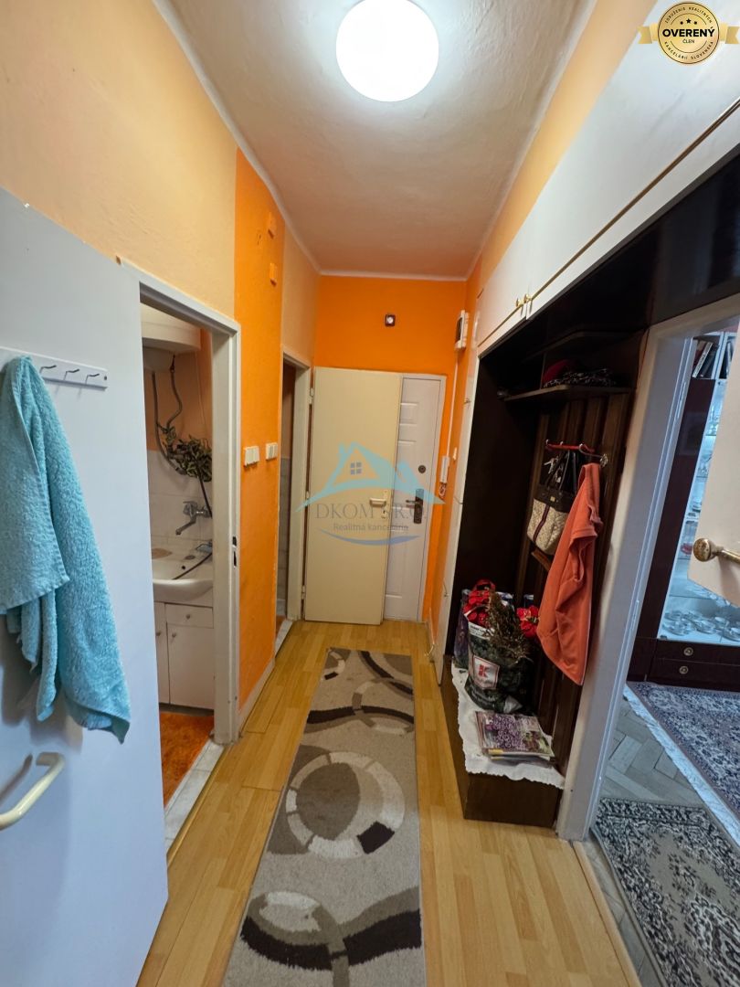 Na predaj 3 izbový byt na prízemí v centre mesta Šahy. – fotografia 7