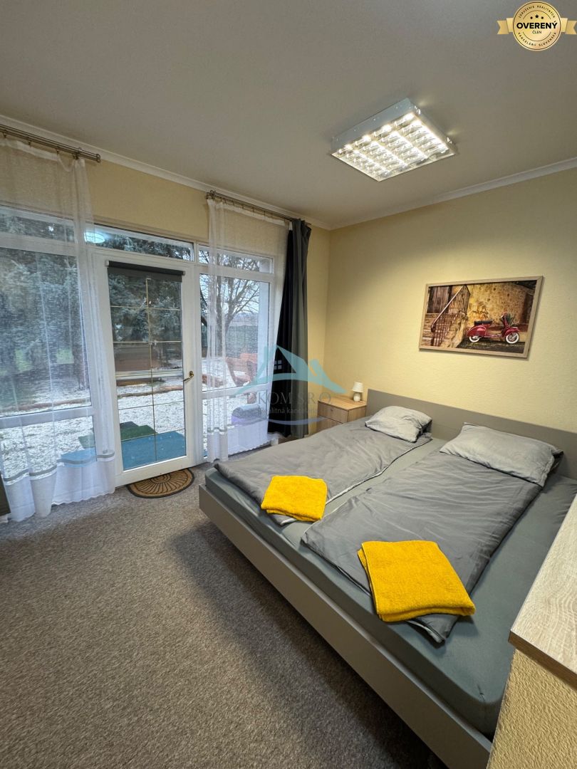 Nehnuteľnosť v tichom, udržiavanom prostredí s podnikatelskym zamerom – fotografia 5