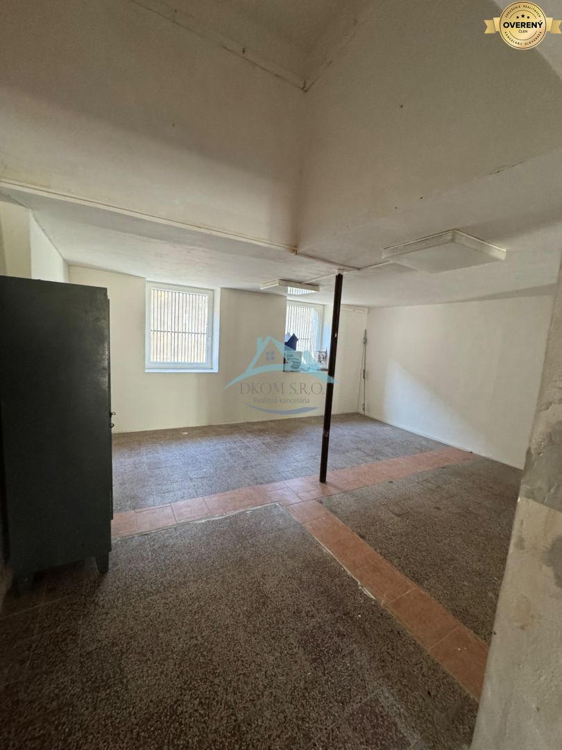Obchodné priestory na predaj centrum mesta Šahy – fotografia 3
