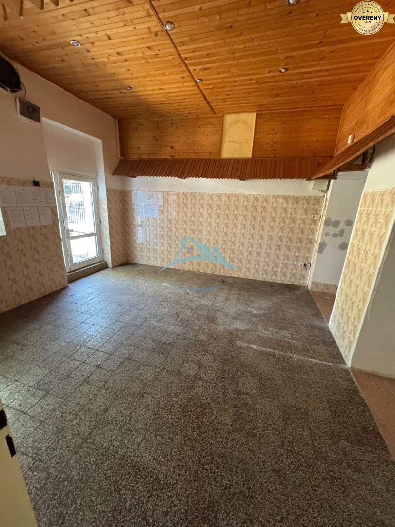 Obchodné priestory na predaj centrum mesta Šahy – fotografia 8