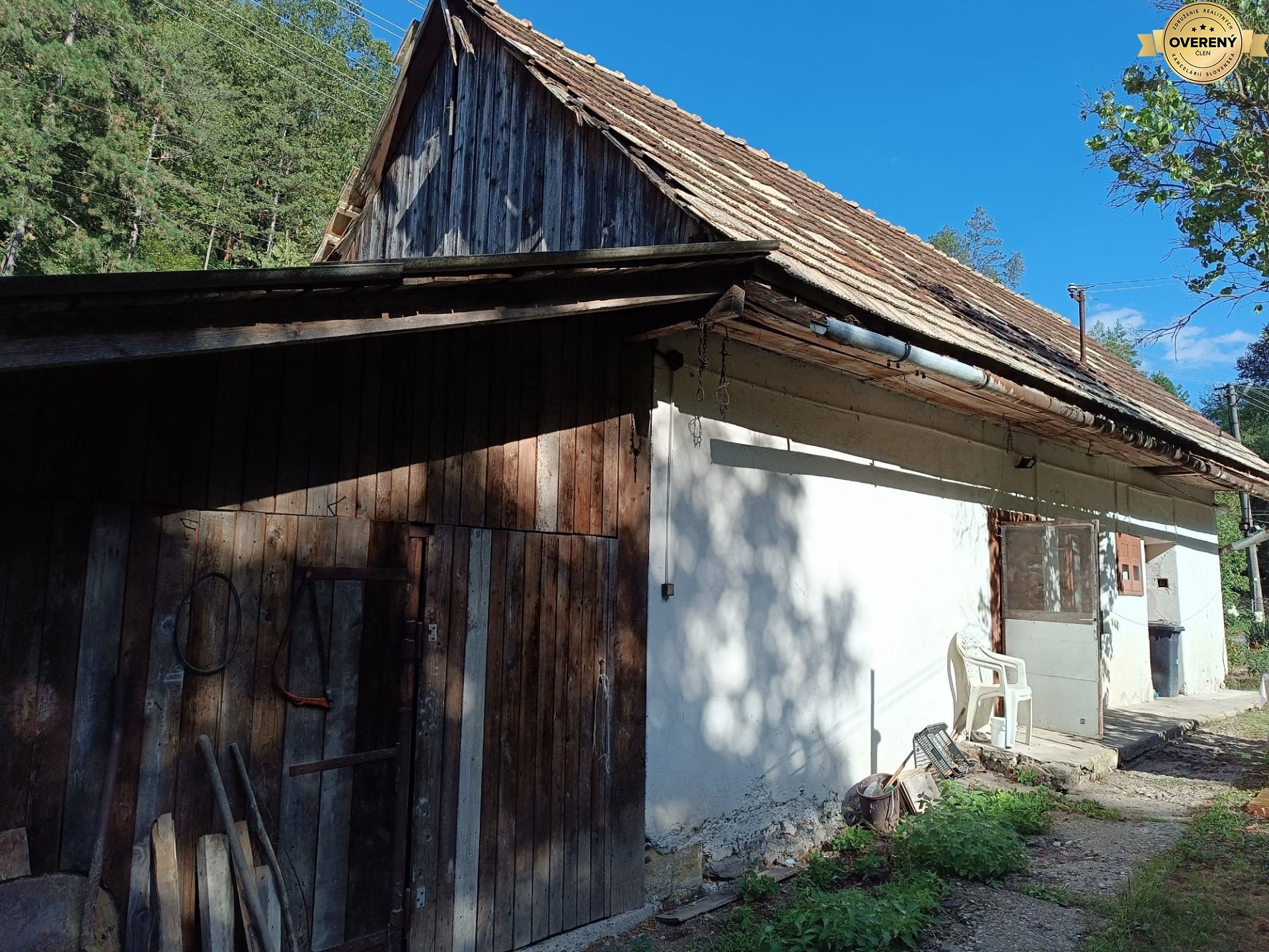 VEĽKÝ POZEMOK 2 321 m² | STARŠÍ DOM | ŽARNOVICA – LUKAVICA – fotografia 3