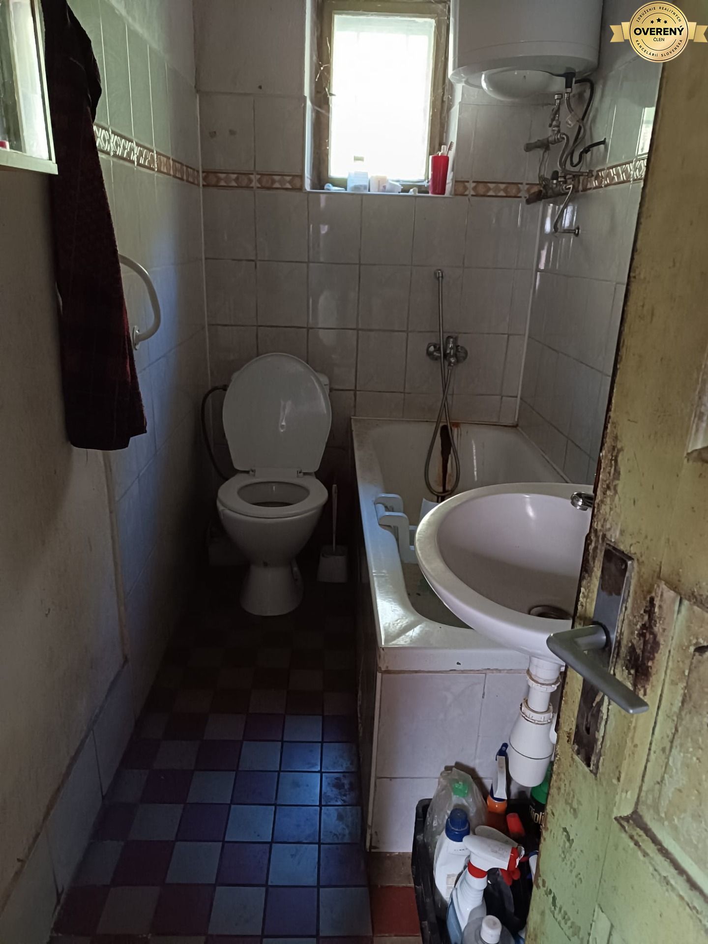 VEĽKÝ POZEMOK 2 321 m² | STARŠÍ DOM | ŽARNOVICA – LUKAVICA – fotografia 10